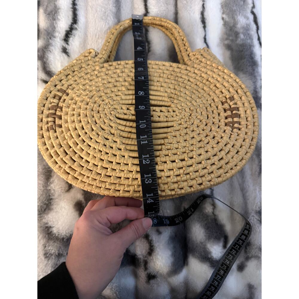 Pretty Woven Purse - Picture 7 of 8